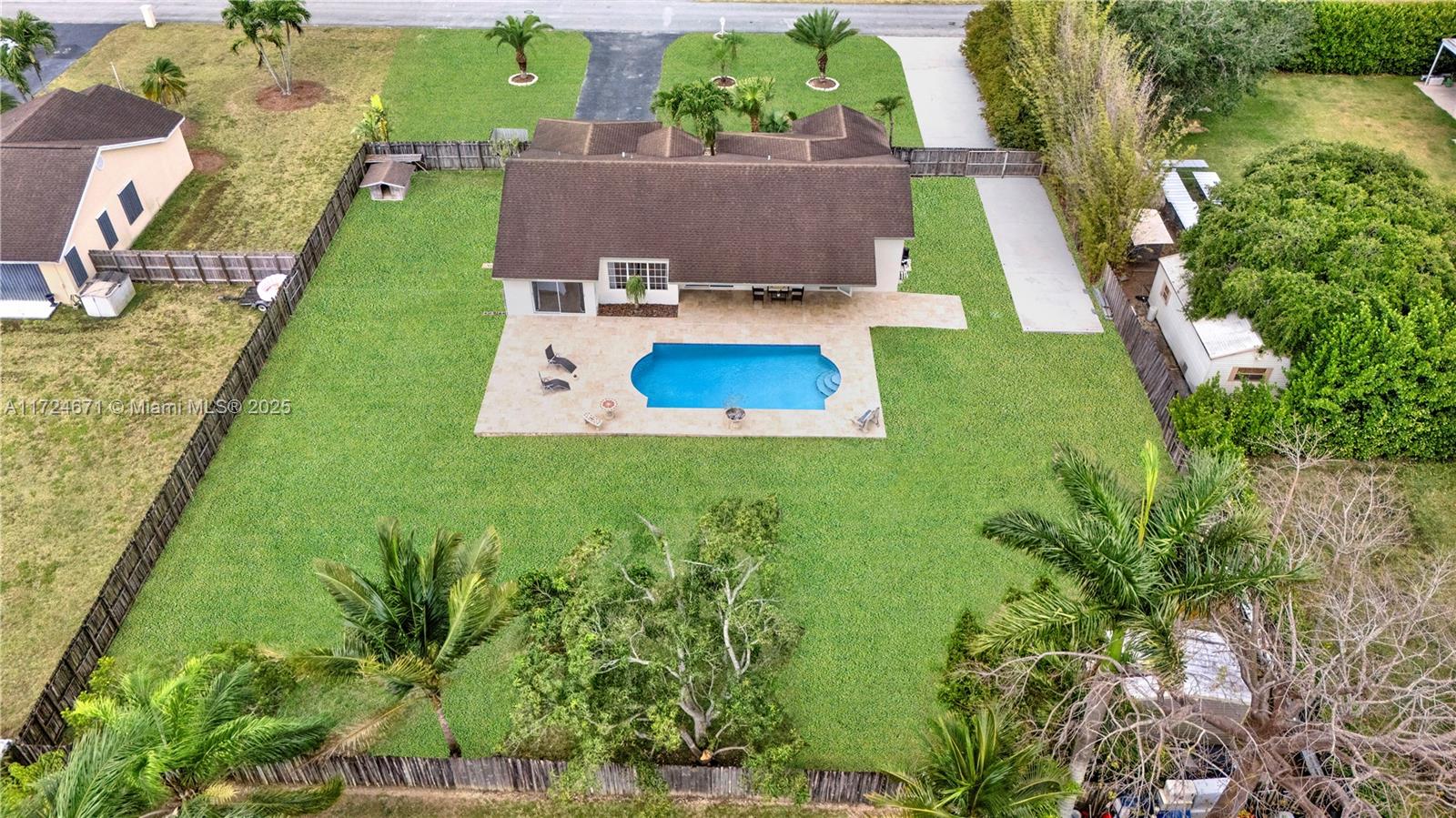 Property for Sale at 1641 Nw 15th Ave, Homestead, Miami-Dade County, Florida - Bedrooms: 4 
Bathrooms: 2  - $760,000