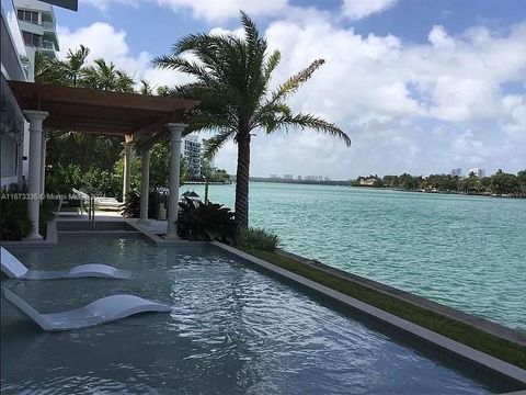 9821 E Bay Harbor Dr PH-905 Bay Harbor Islands FL 33154
