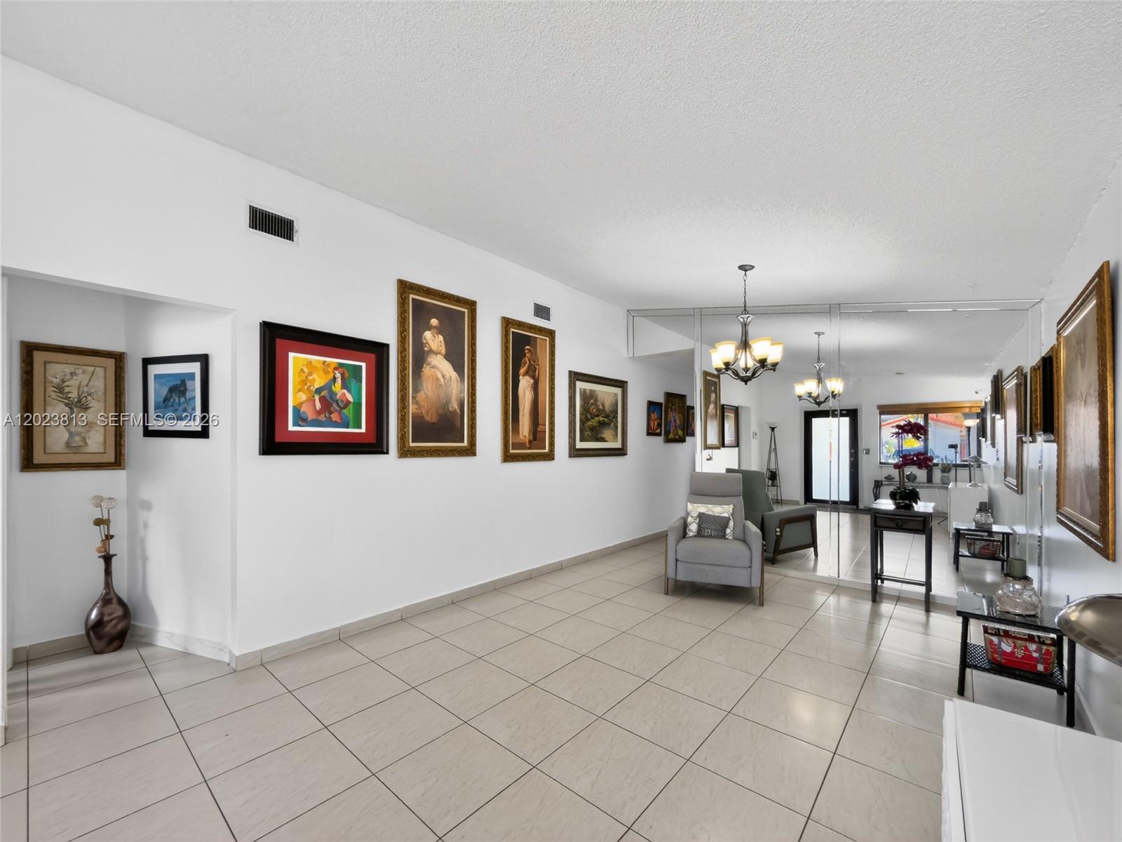 2462 W 65th St