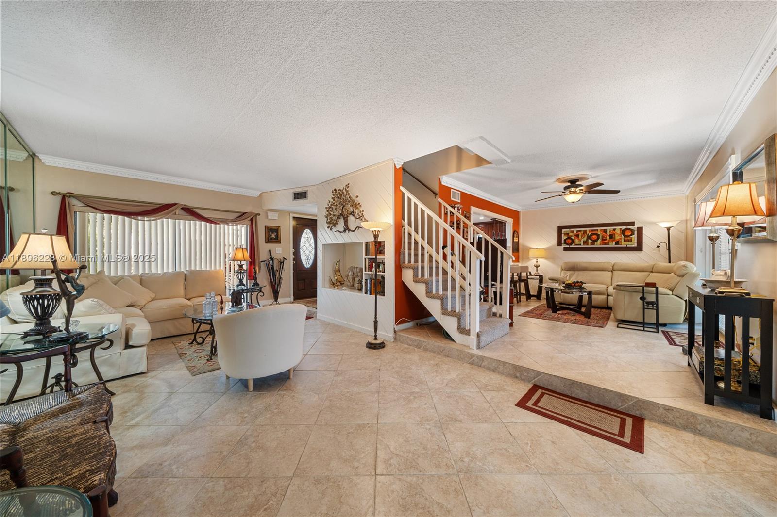 BRIAR BAY TWNHS ESTATES - Residential