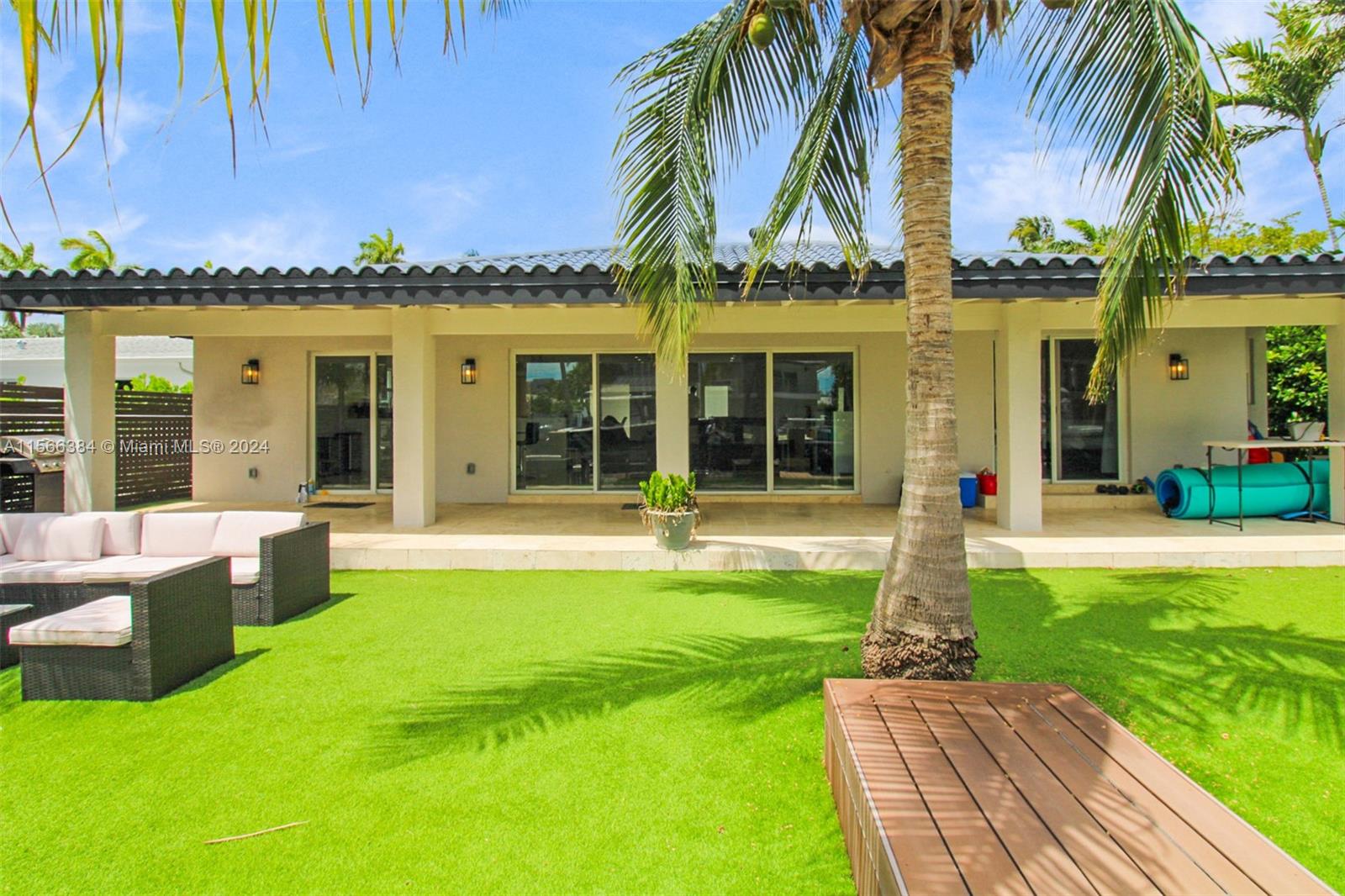 BAY CREST SEC 3 - Residential