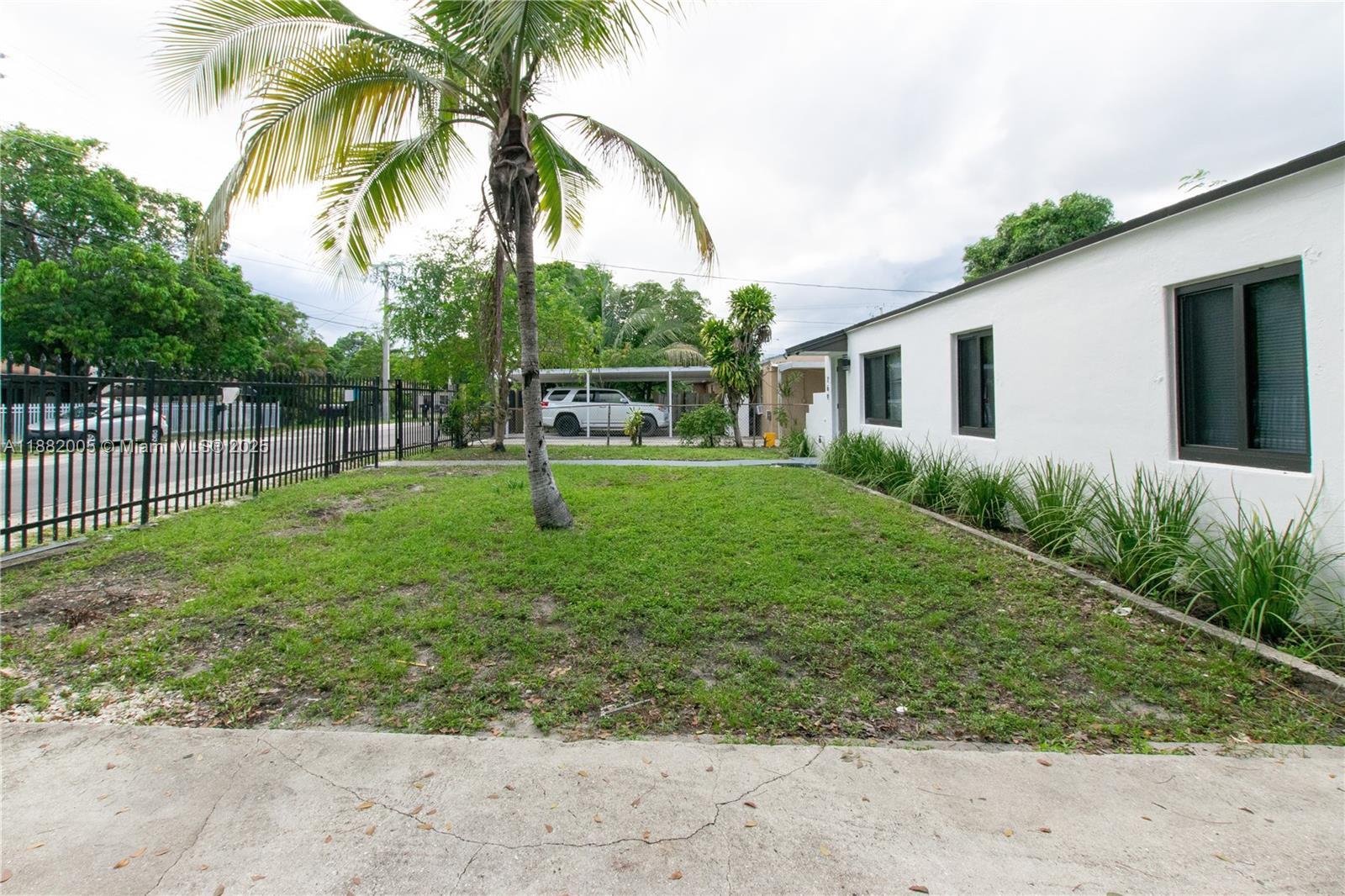 769 NW 118th St