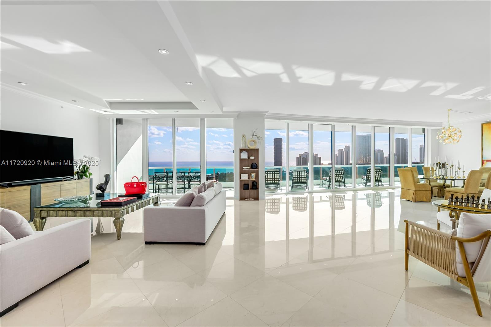TOWERS OF PORTO VITA-NORT - Residential