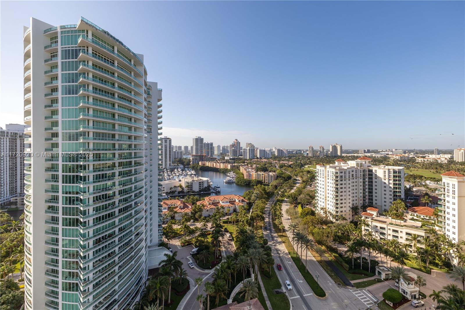 TOWERS OF PORTO VITA-NORT - Residential