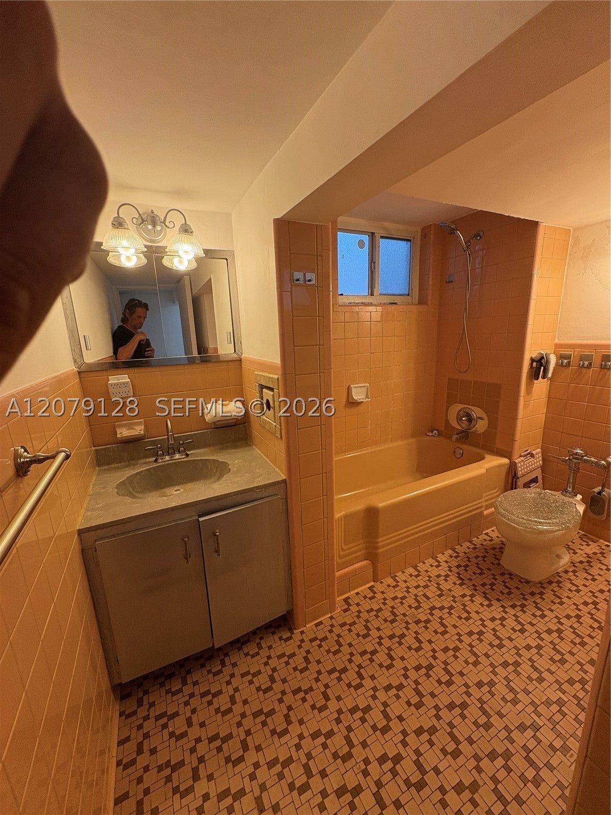 1751 Washington Ave 1H