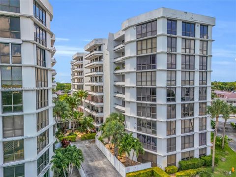 Tiny photo for 13951 Kendale Lakes Cir #208A, Miami, FL 33183 (MLS # A12024783)