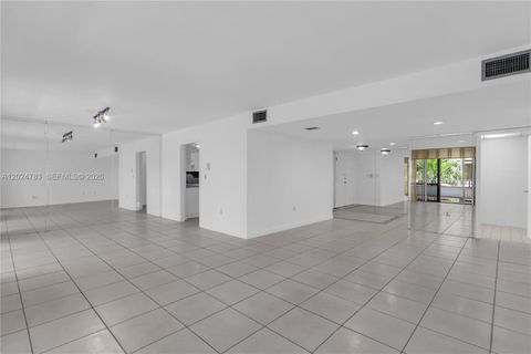 Tiny photo for 13951 Kendale Lakes Cir #208A, Miami, FL 33183 (MLS # A12024783)