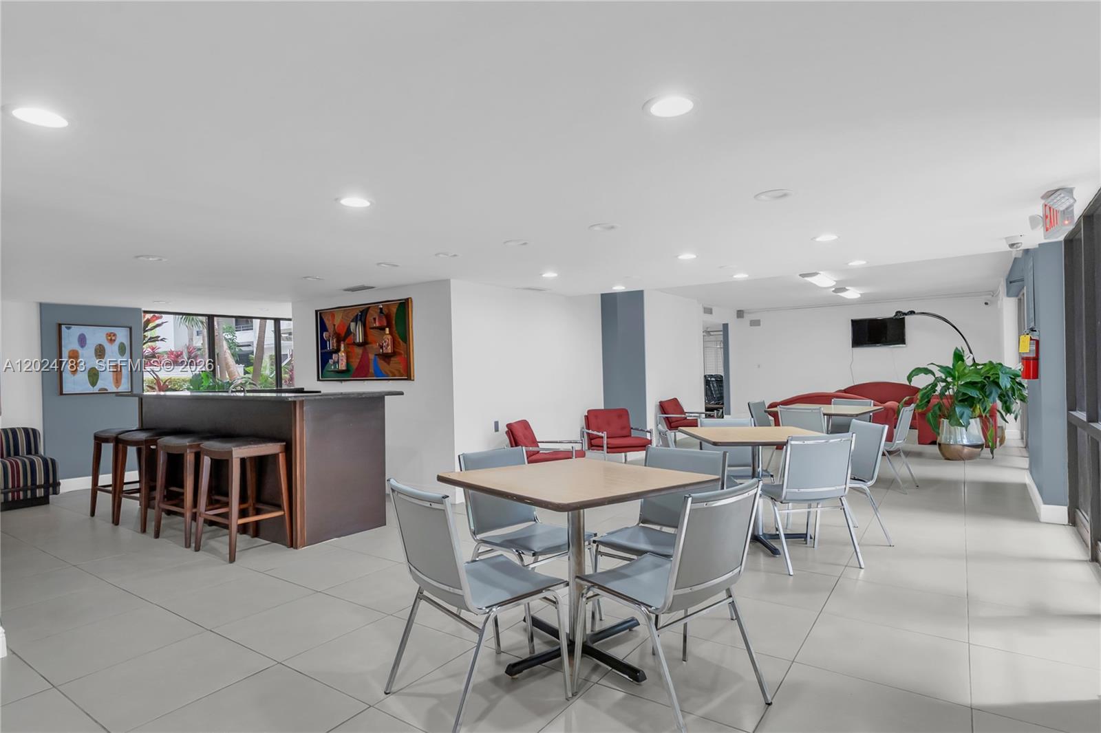 TOWERS OF KENDALE LAKES C - Residential