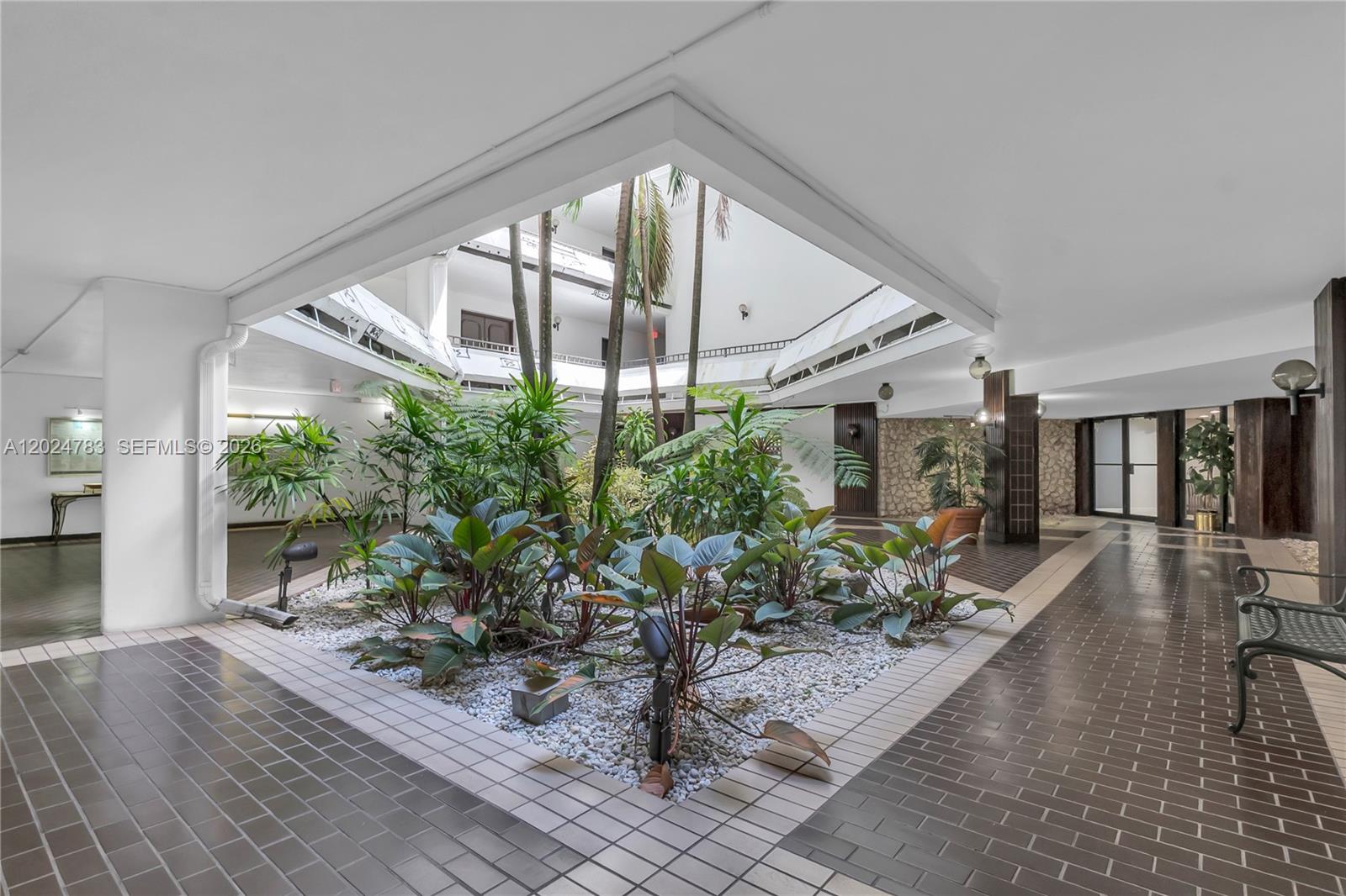TOWERS OF KENDALE LAKES C - Residential