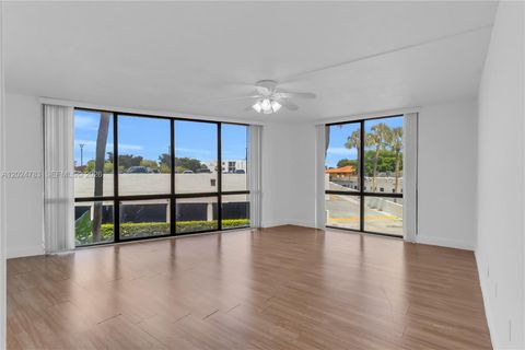 Tiny photo for 13951 Kendale Lakes Cir #208A, Miami, FL 33183 (MLS # A12024783)