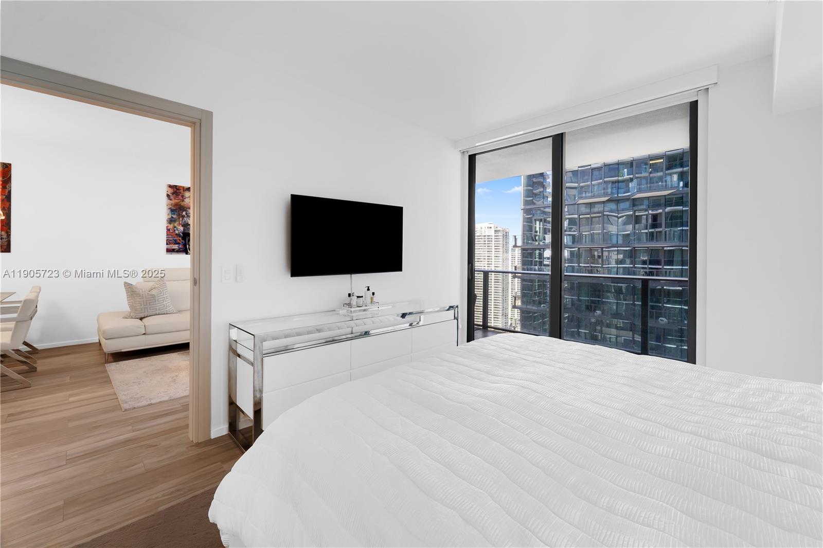 801 SMA RESIDENCES CONDO - Residential