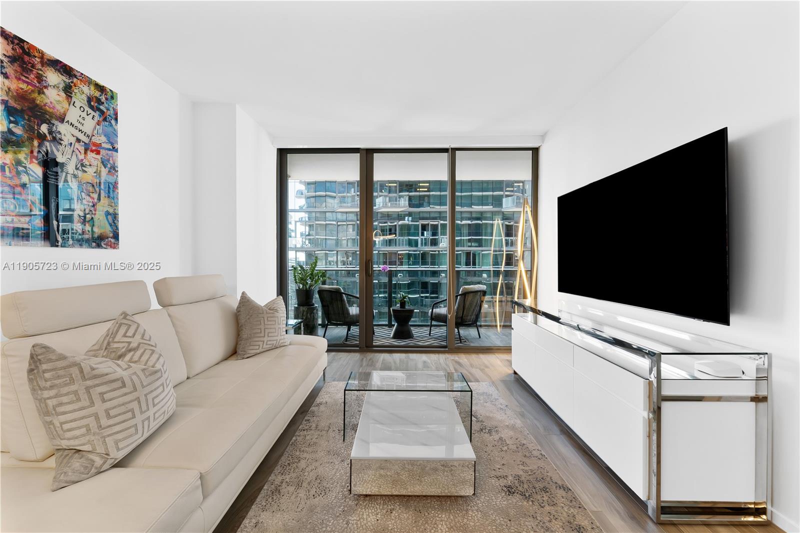 801 SMA RESIDENCES CONDO - Residential