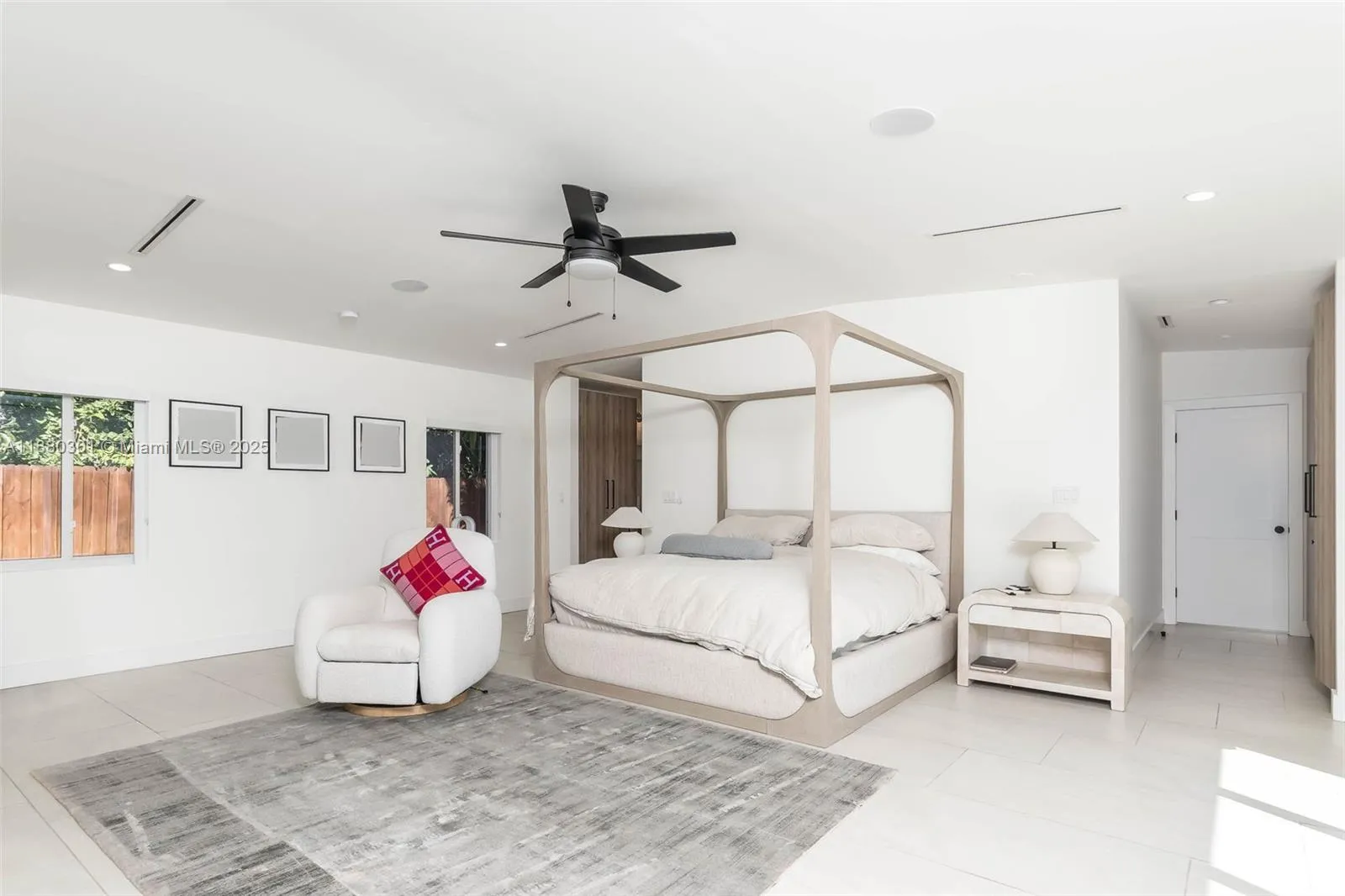 Palmetto Bay, Florida 33158, United States, 5 Bedrooms Bedrooms, ,4 BathroomsBathrooms,Residential,Active,212395