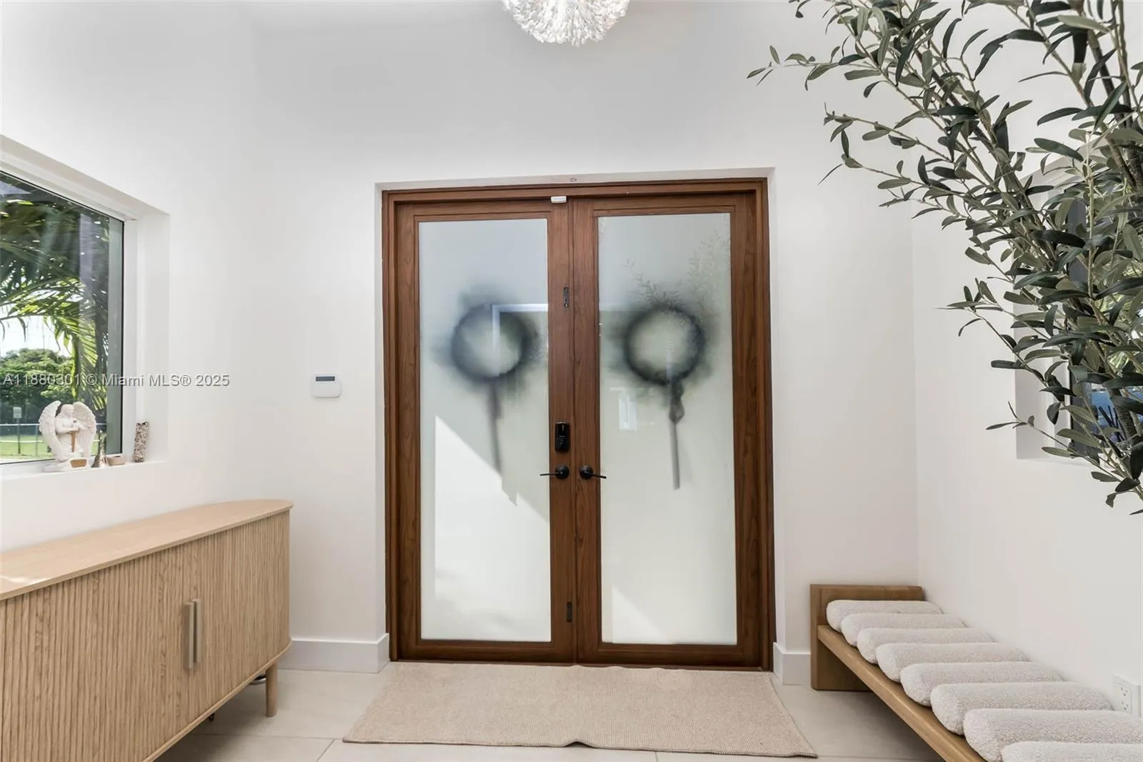 Palmetto Bay, Florida 33158, United States, 5 Bedrooms Bedrooms, ,4 BathroomsBathrooms,Residential,Active,212395