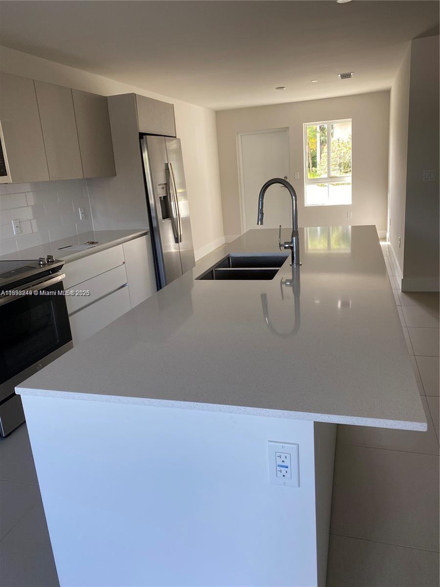 RIVERWOOD - Residential