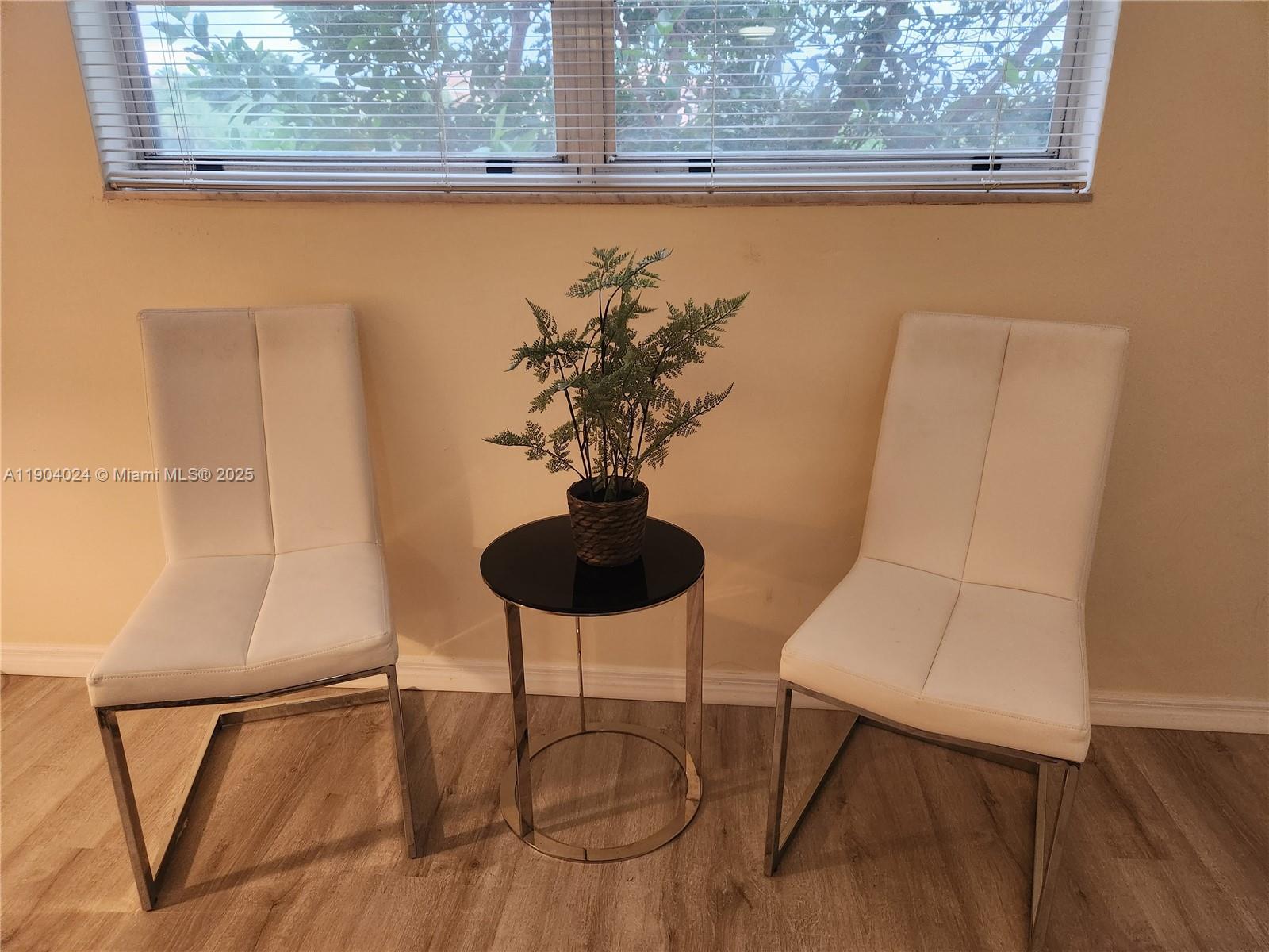 OMEGA CONDO NO 4 - Residential