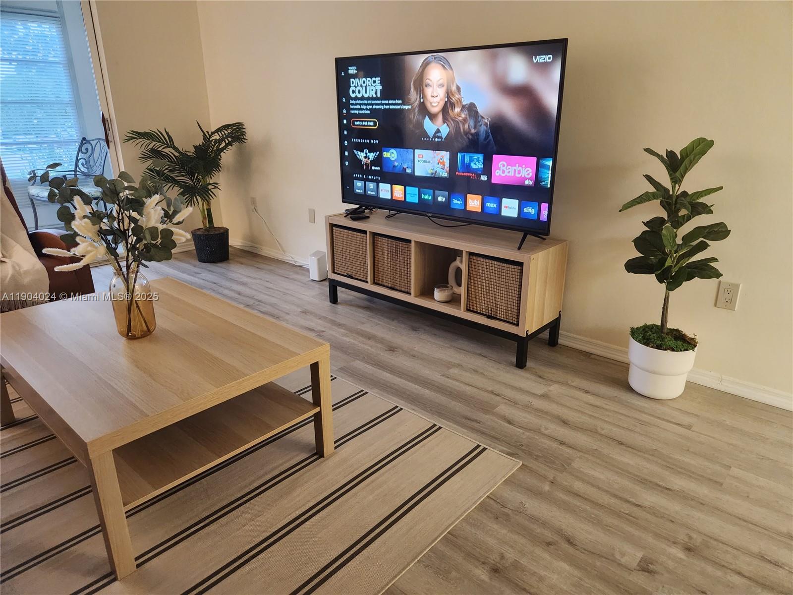 OMEGA CONDO NO 4 - Residential