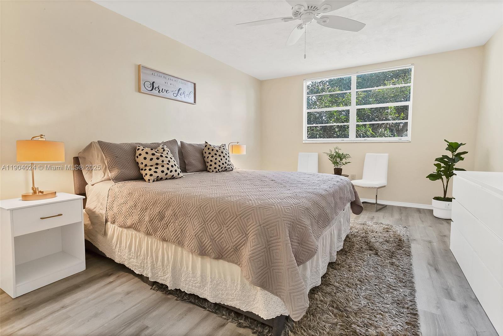 OMEGA CONDO NO 4 - Residential