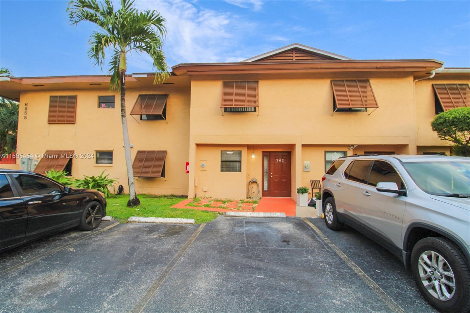 Property for Sale at 6858 Nw 173rd Dr 302, Hialeah, Miami-Dade County, Florida - Bedrooms: 2 
Bathrooms: 3  - $310,000