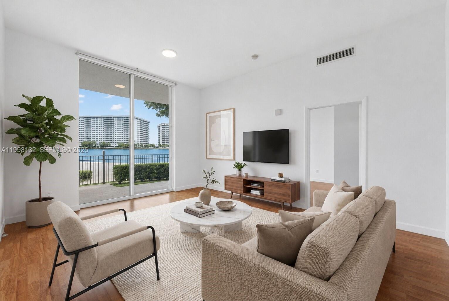 1945 S Ocean Dr M2