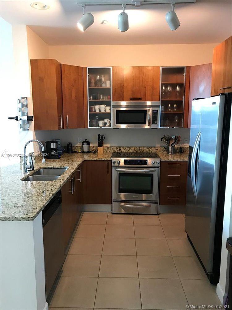 OCEAN MARINE YACHT CLUB C - Residential Lease