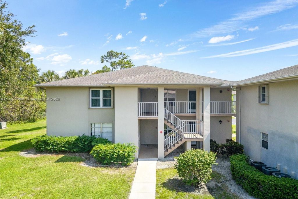 Photo of 20 Lake Vista Trl #107, Port St Lucie, FL 34952 (MLS # A11810205)