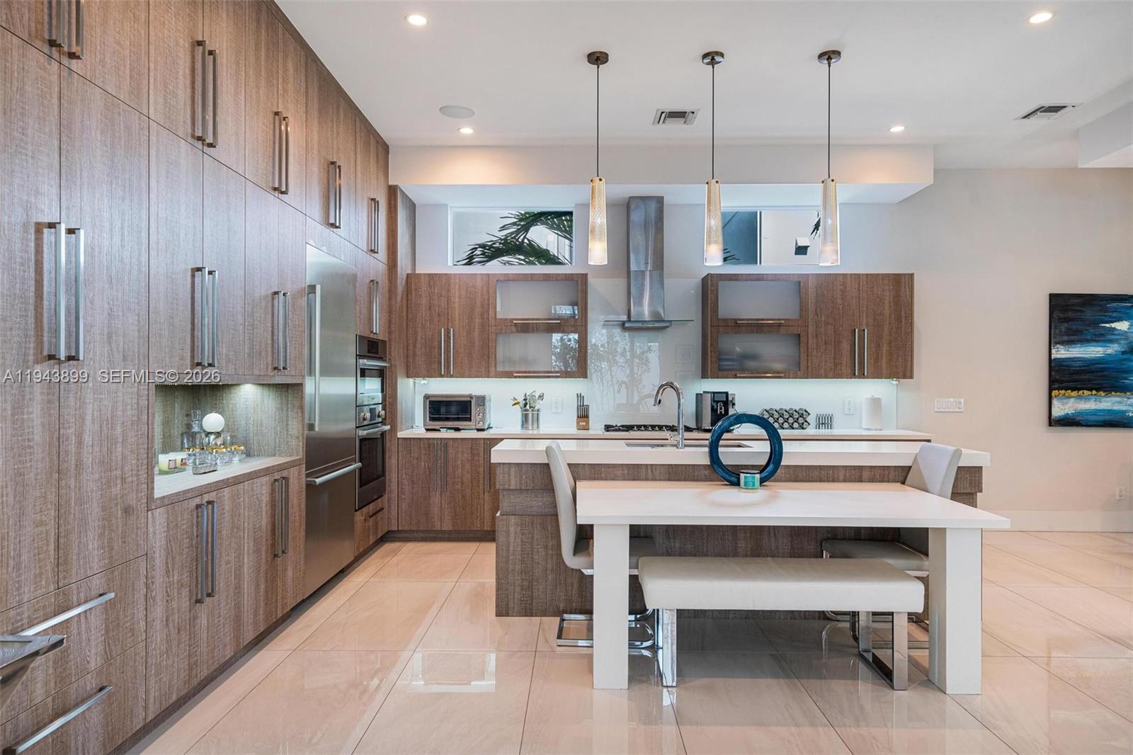 LAUDERDALE BEACH EXT UNIT - Residential