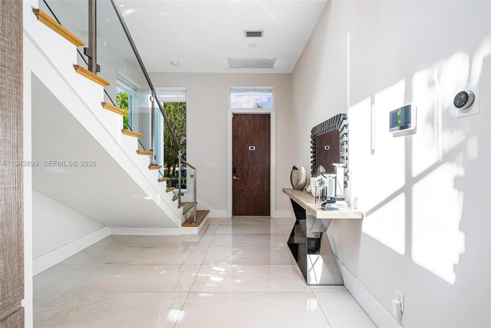 LAUDERDALE BEACH EXT UNIT - Residential