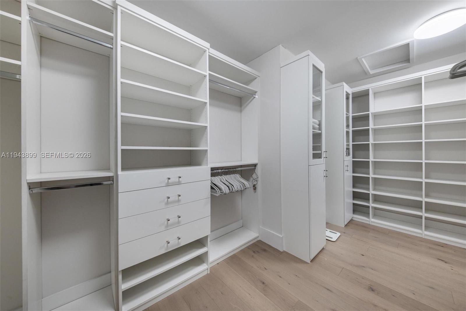 LAUDERDALE BEACH EXT UNIT - Residential