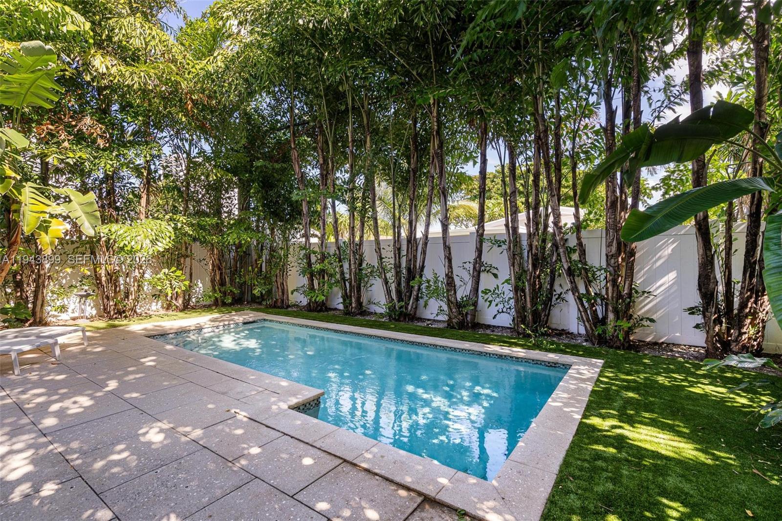 LAUDERDALE BEACH EXT UNIT - Residential