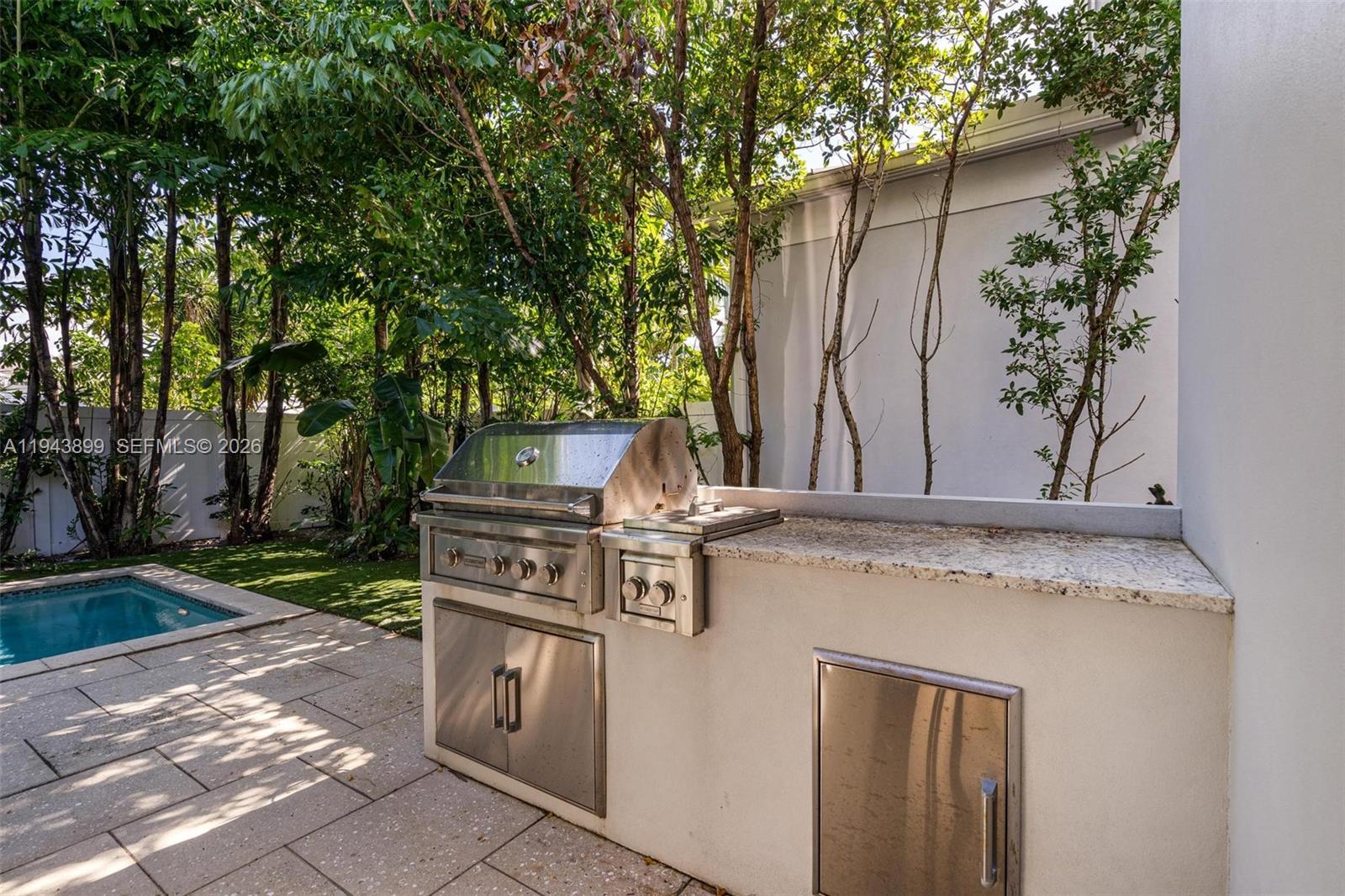 LAUDERDALE BEACH EXT UNIT - Residential