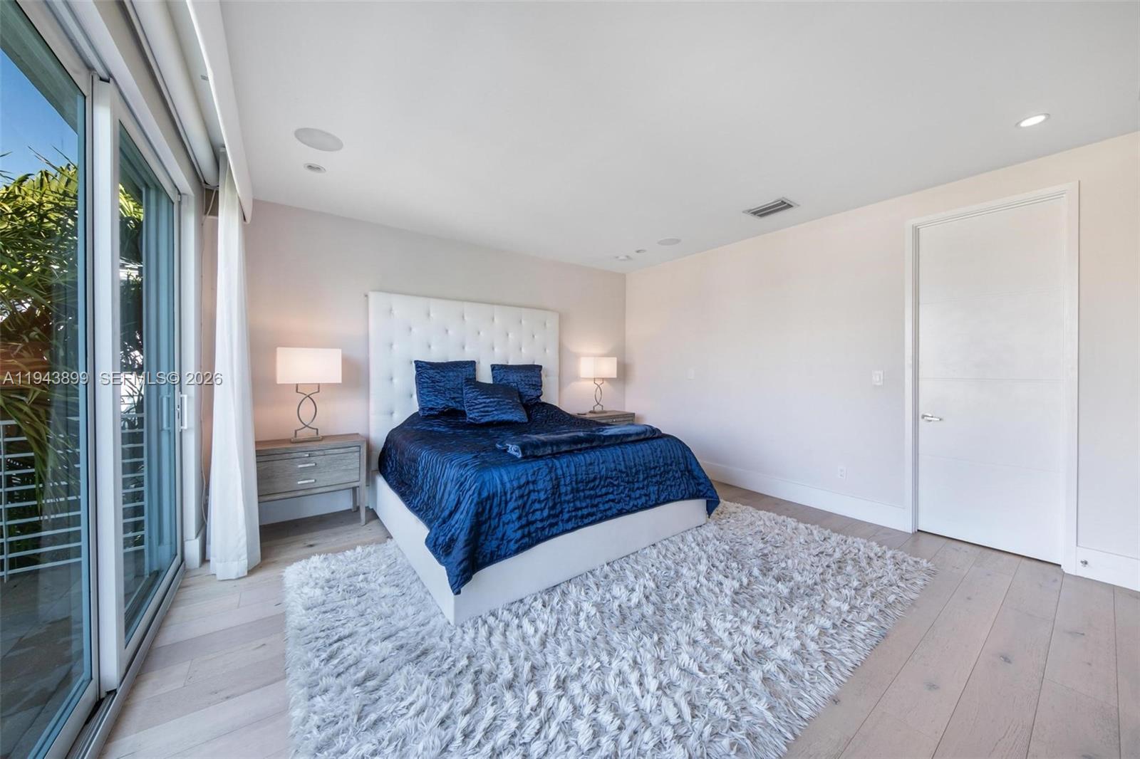 LAUDERDALE BEACH EXT UNIT - Residential