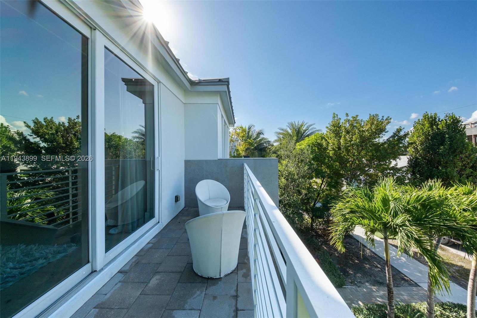 LAUDERDALE BEACH EXT UNIT - Residential