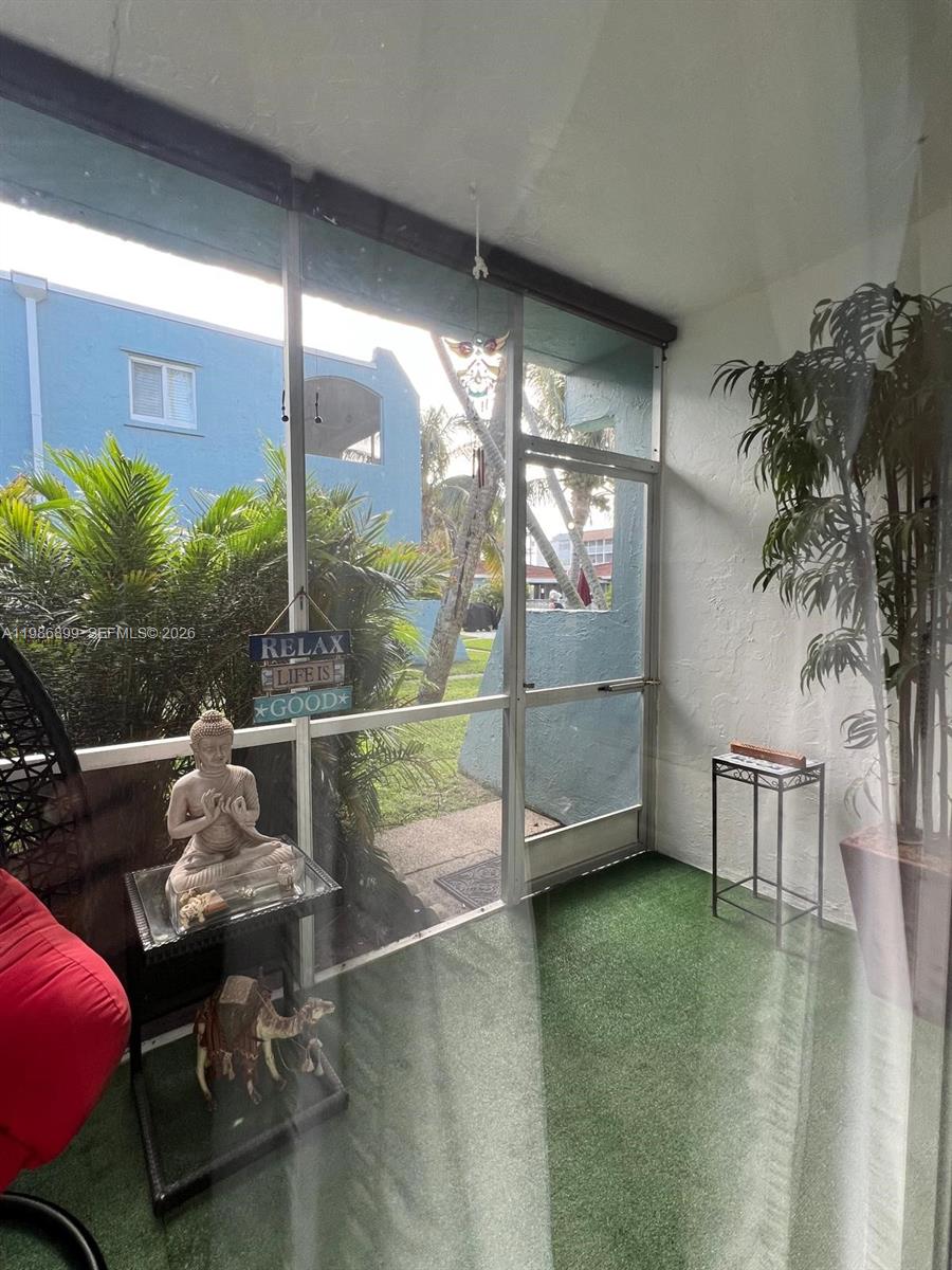 KEN-LEE GARDENS CONDO - Residential Lease