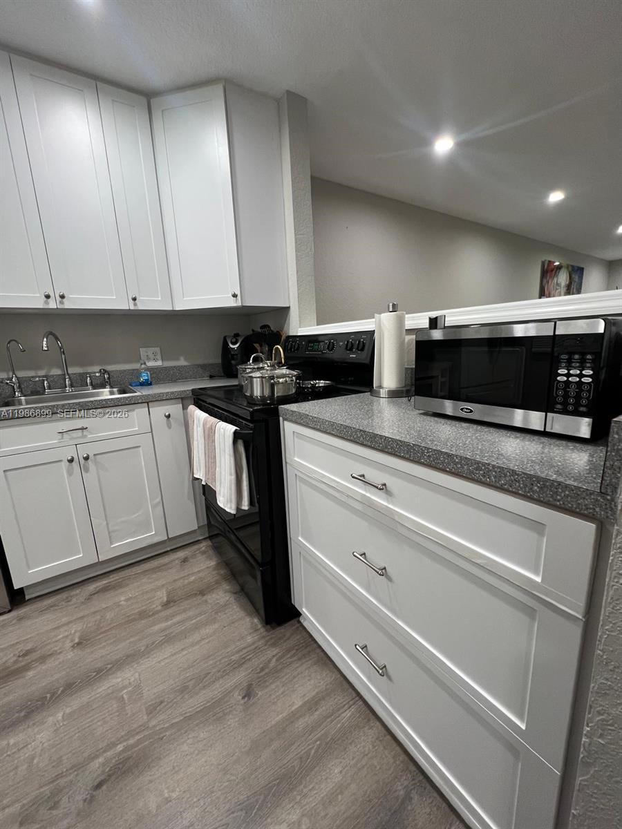 KEN-LEE GARDENS CONDO - Residential Lease