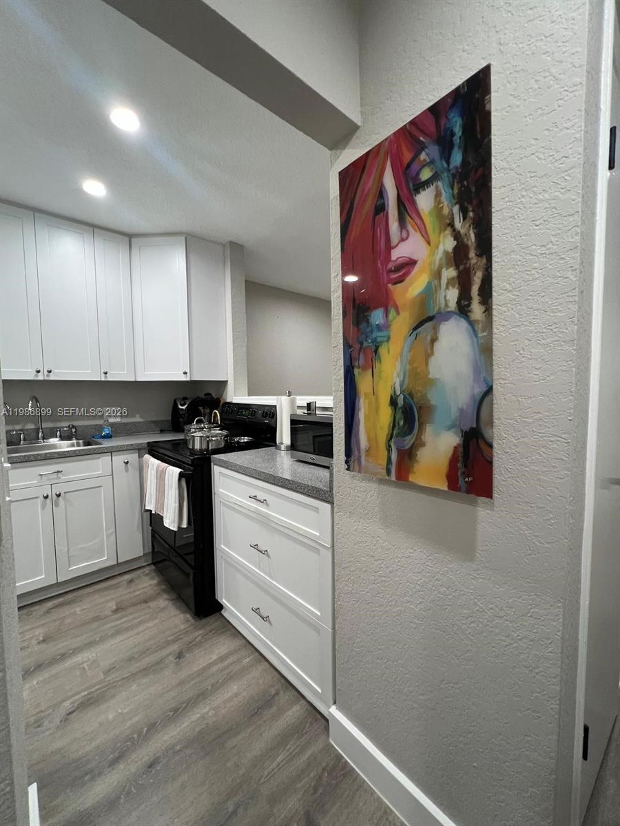 KEN-LEE GARDENS CONDO - Residential Lease