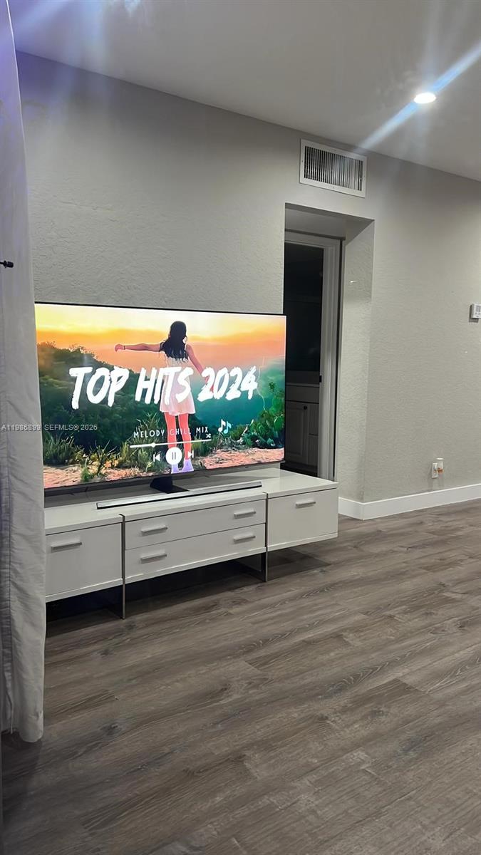 KEN-LEE GARDENS CONDO - Residential Lease