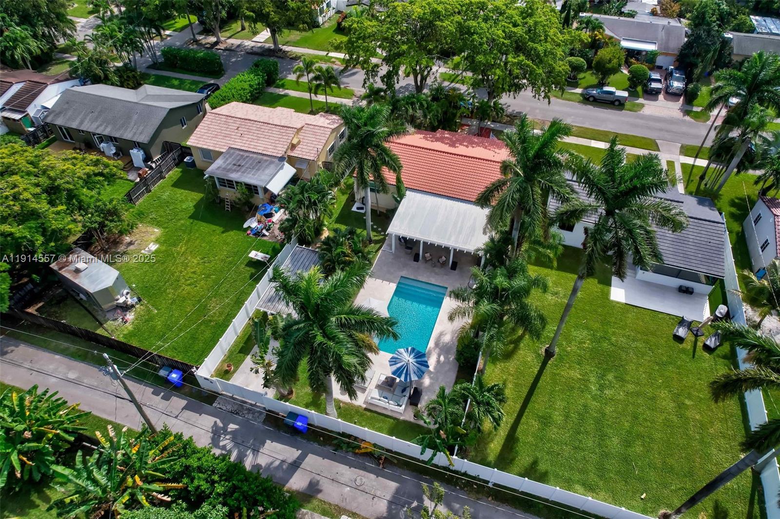 SUNSET TRAILS NO 5 - Residential