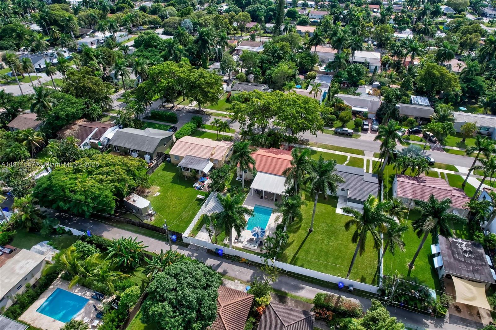 SUNSET TRAILS NO 5 - Residential