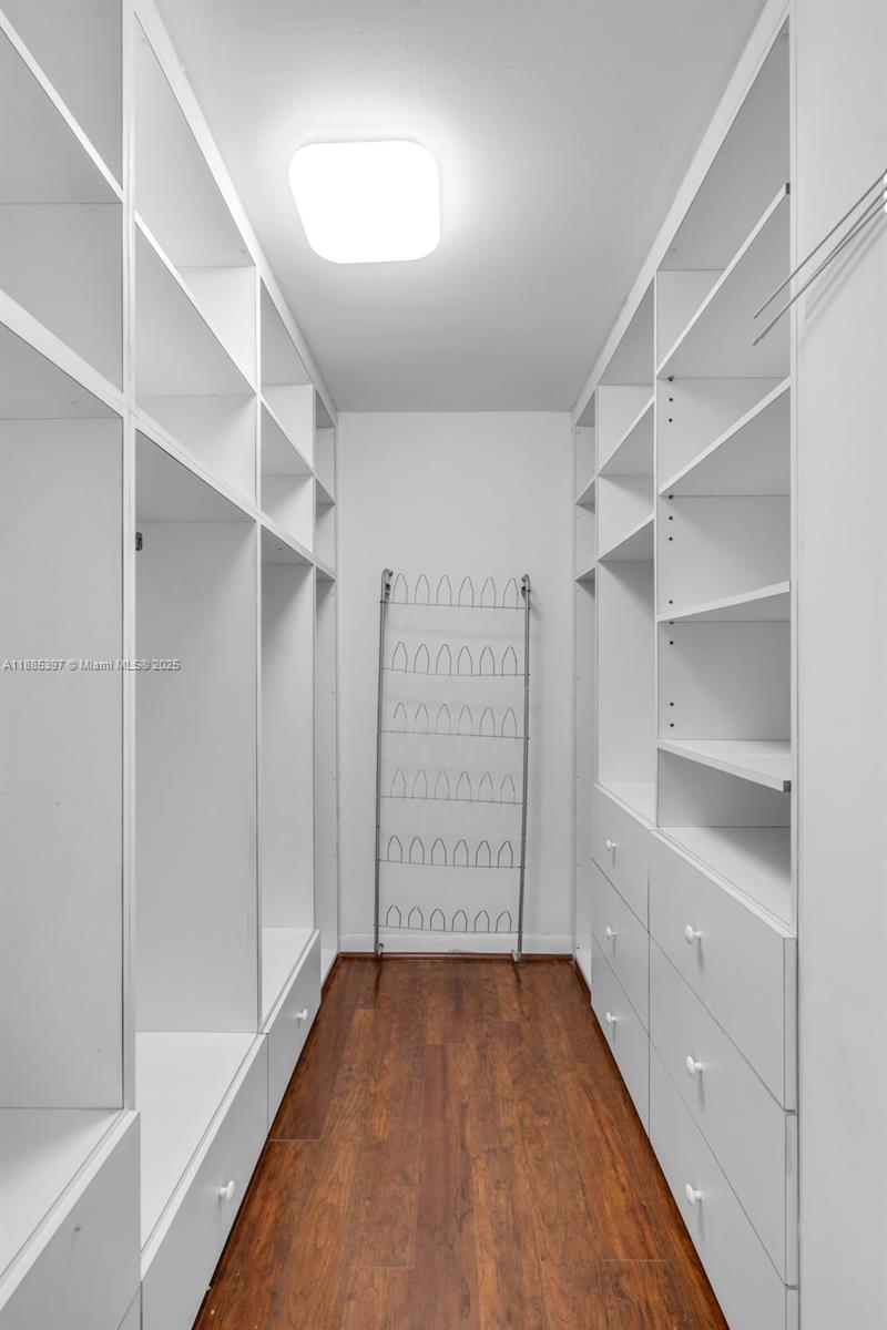 KEY COLONY NO 1 - Residential