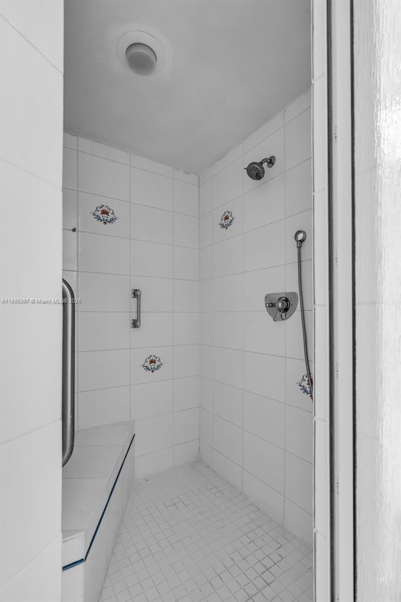 KEY COLONY NO 1 - Residential