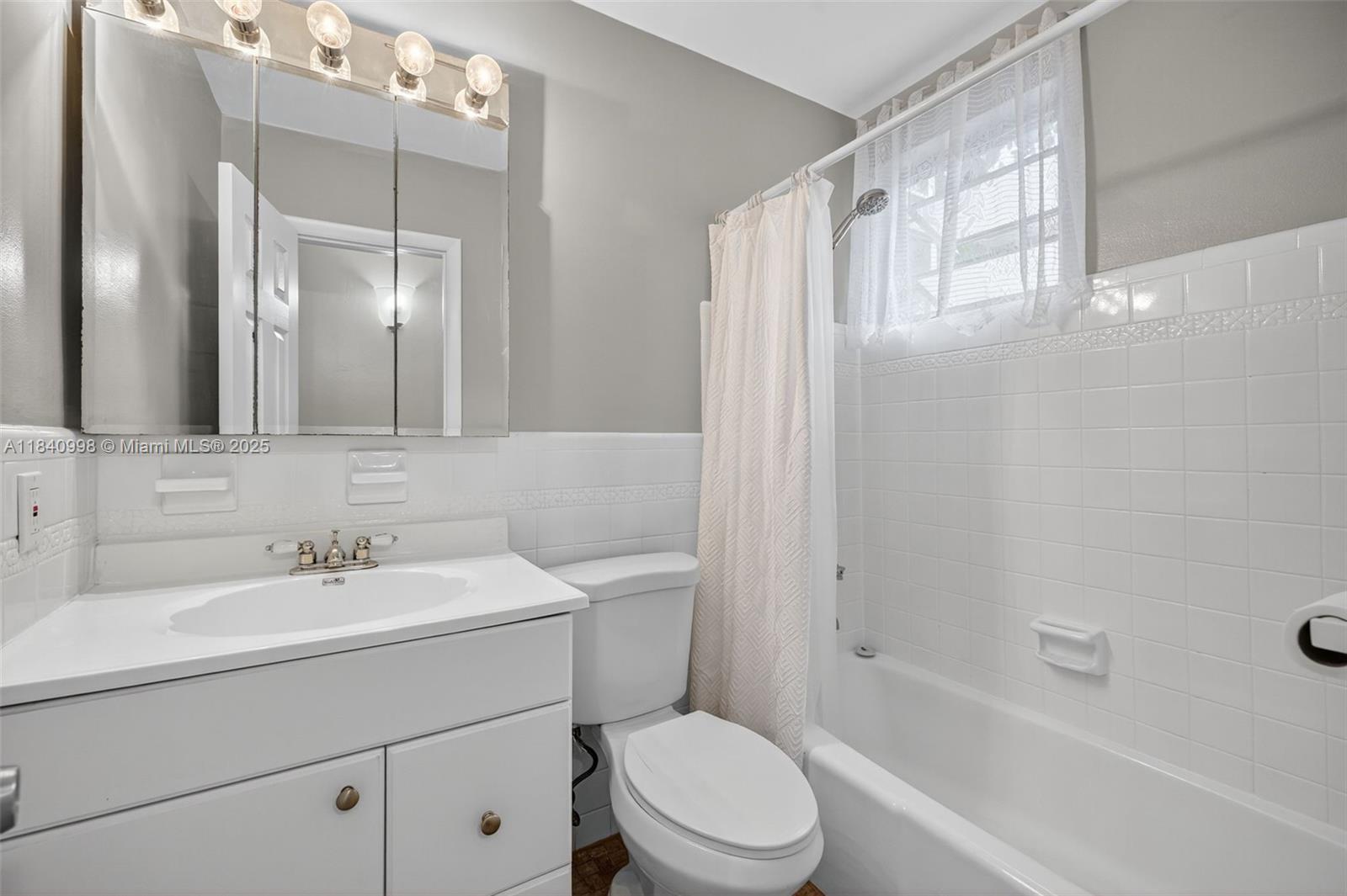 MAR-LEN GARDENS NO 9 CORP - Residential