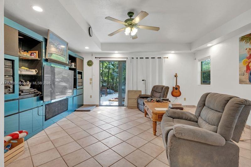 GRANADA PLACE AMD PL - Residential