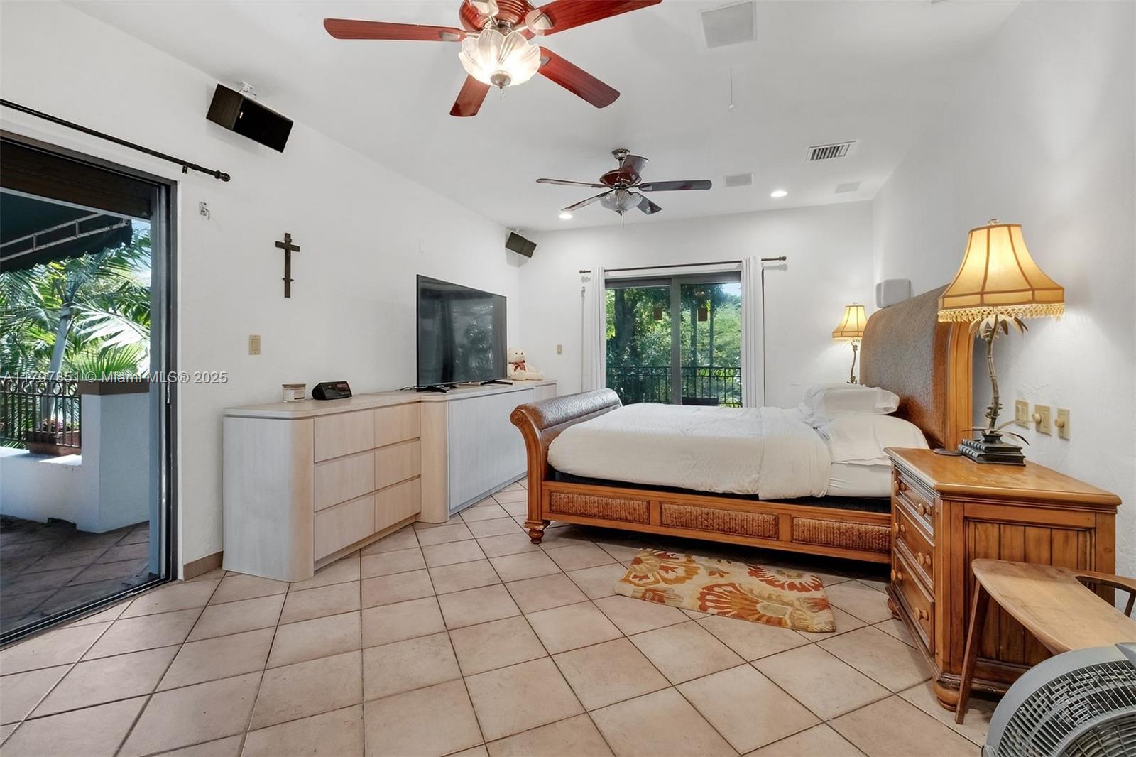 GRANADA PLACE AMD PL - Residential