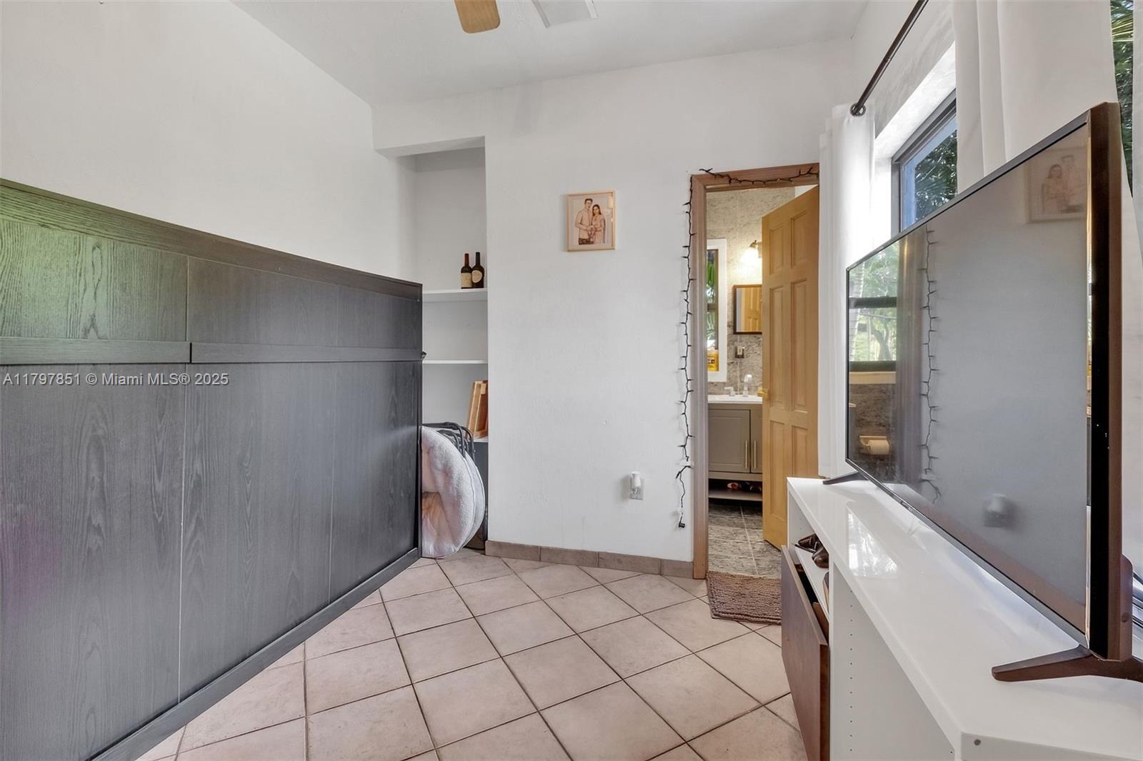 GRANADA PLACE AMD PL - Residential