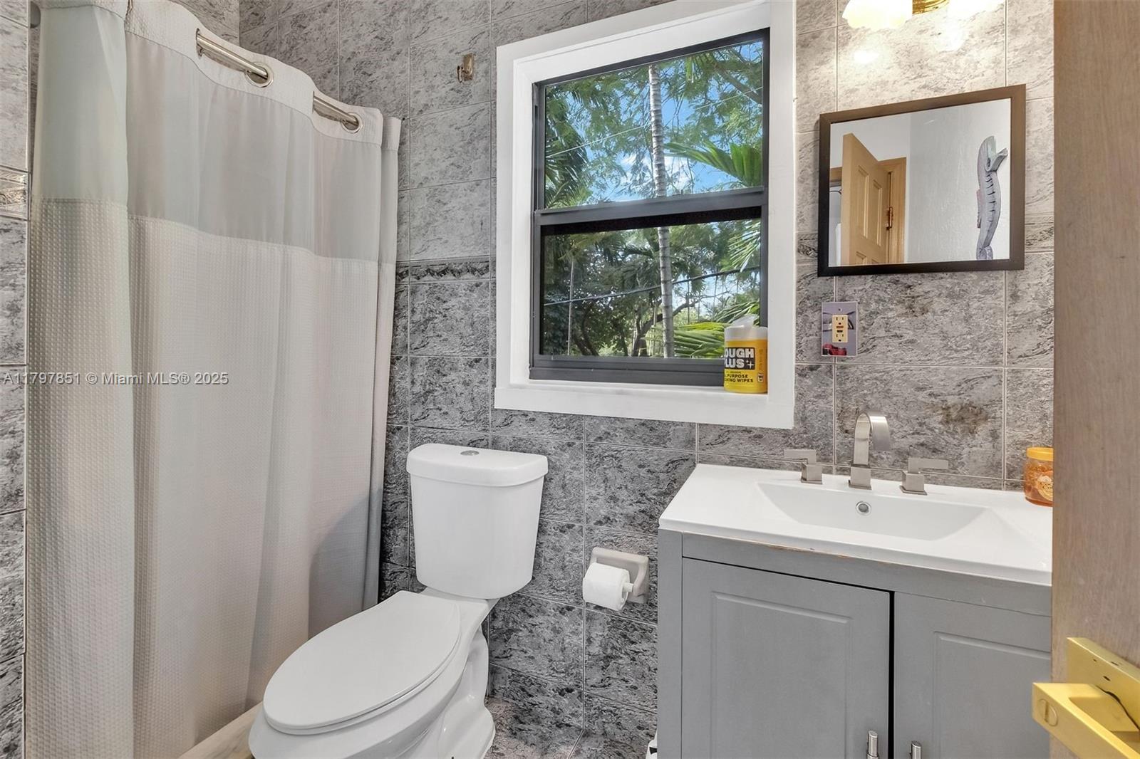 GRANADA PLACE AMD PL - Residential