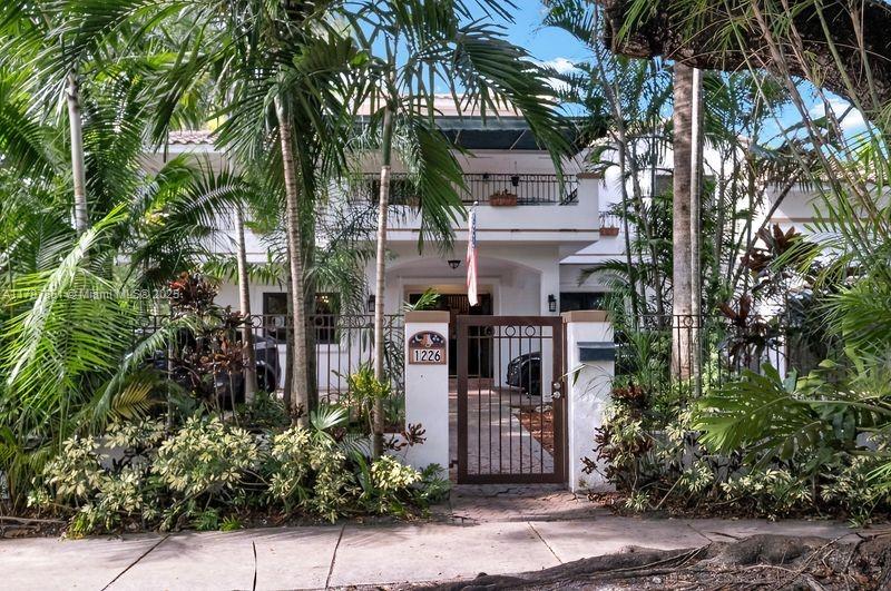 Property for Sale at 1226 Cordova Street, Coral Gables, Broward County, Florida - Bedrooms: 5 
Bathrooms: 6  - $2,895,000