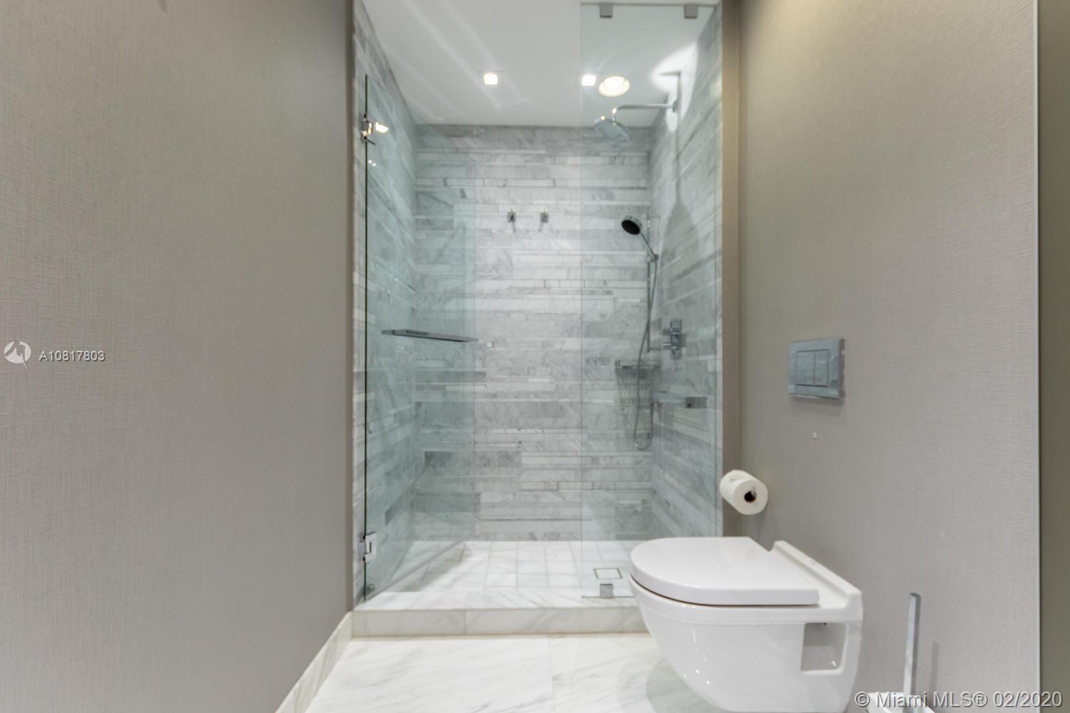 OCEANA BAL HARBOUR CONDO - Residential