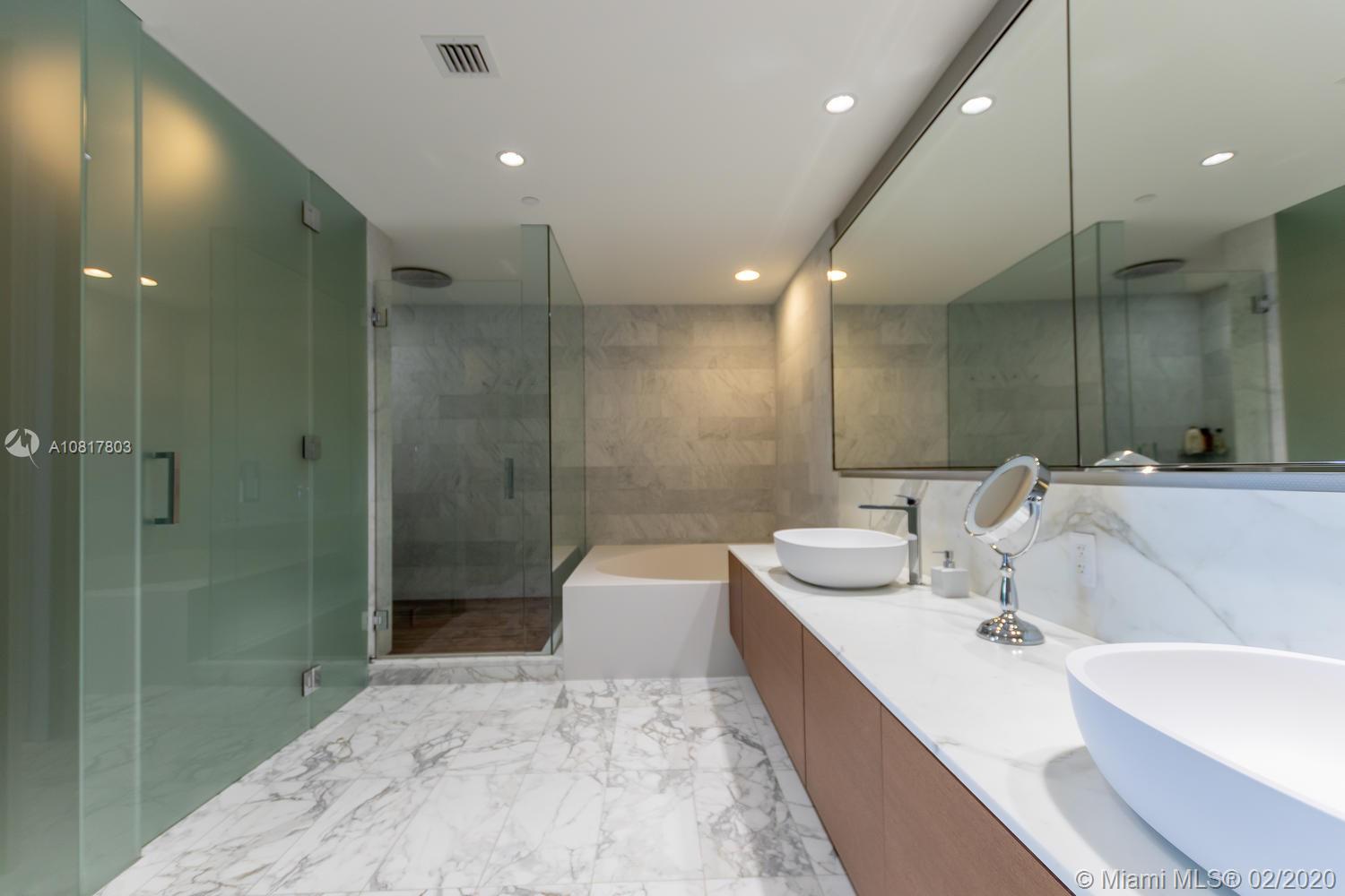 OCEANA BAL HARBOUR CONDO - Residential