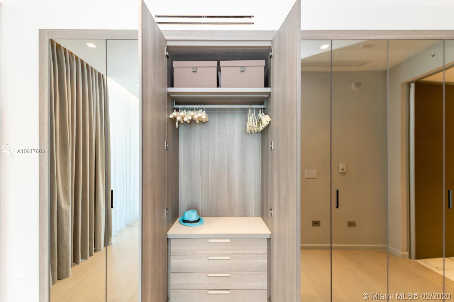 OCEANA BAL HARBOUR CONDO - Residential